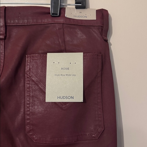 NWT- Hudson Rosie Cargo Wide Leg Faux Leather pants, Coated Bordeaux, size 33 - Picture 11 of 12